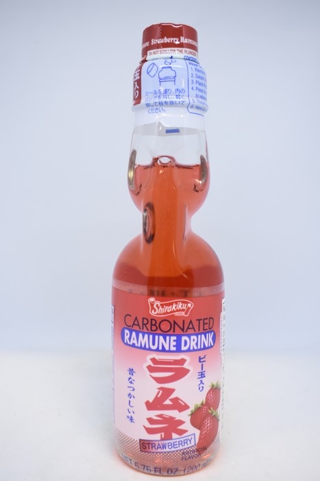 Shirakiku - Ramune fraise - 200ml